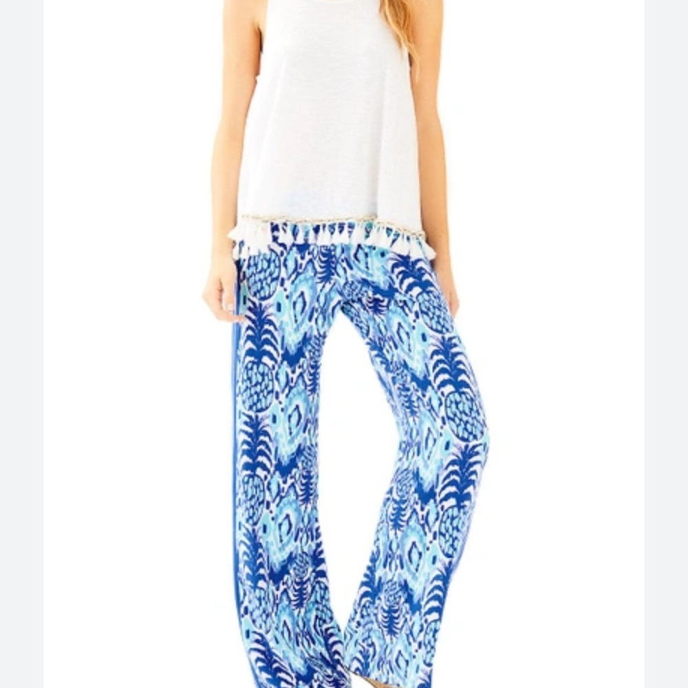 Lilly Pulitzer Blue and White Patterned Garment